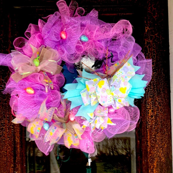16” Easter Art Deco Mesh and Ribbon Wreath - Picture 1 of 2